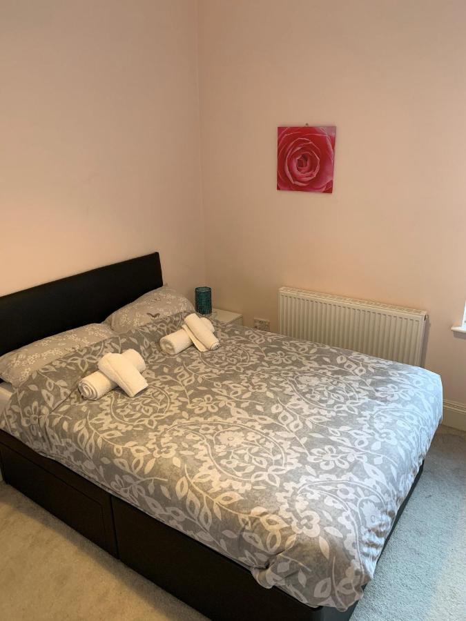 12 Person 6 Bedroom Self Catering House Liverpool Exterior foto